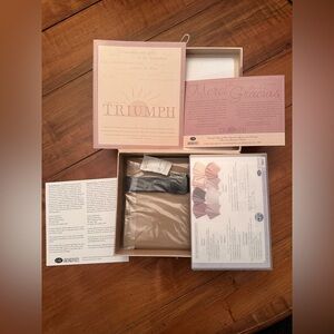 NEW Creative Memories Triumph Memory Chest Scrapbook Album Retired